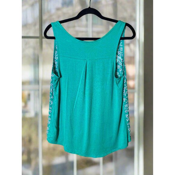 Green Floral Button Front Tie Tank - Picture 3 of 3